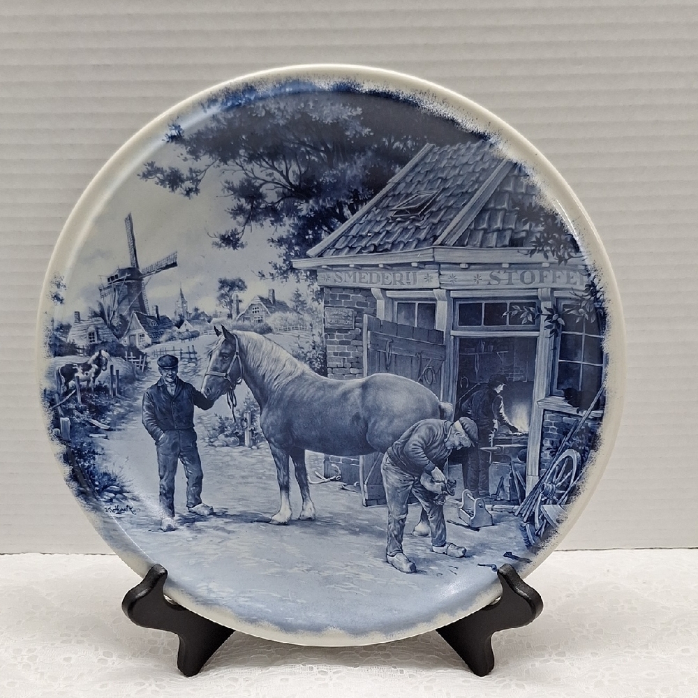 #ADW HAND DECORATED  Blue and White Delft Ceramic Plate